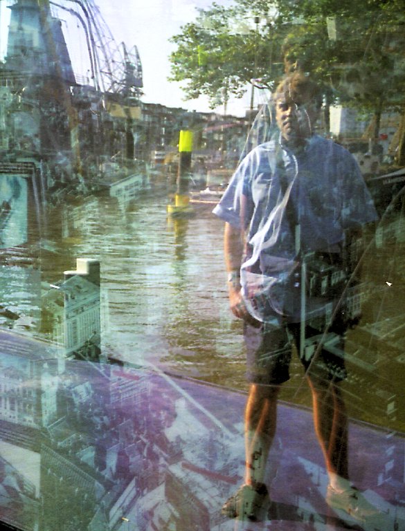 Rotterdam: arty reflected shot of Peter in at the harbour (photo: Marion)